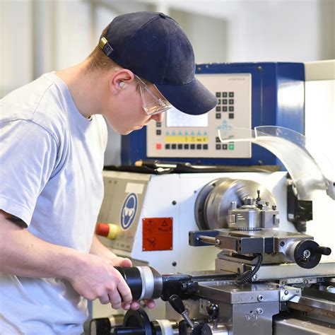 cnc machine operator college|cnc machine operator training online.